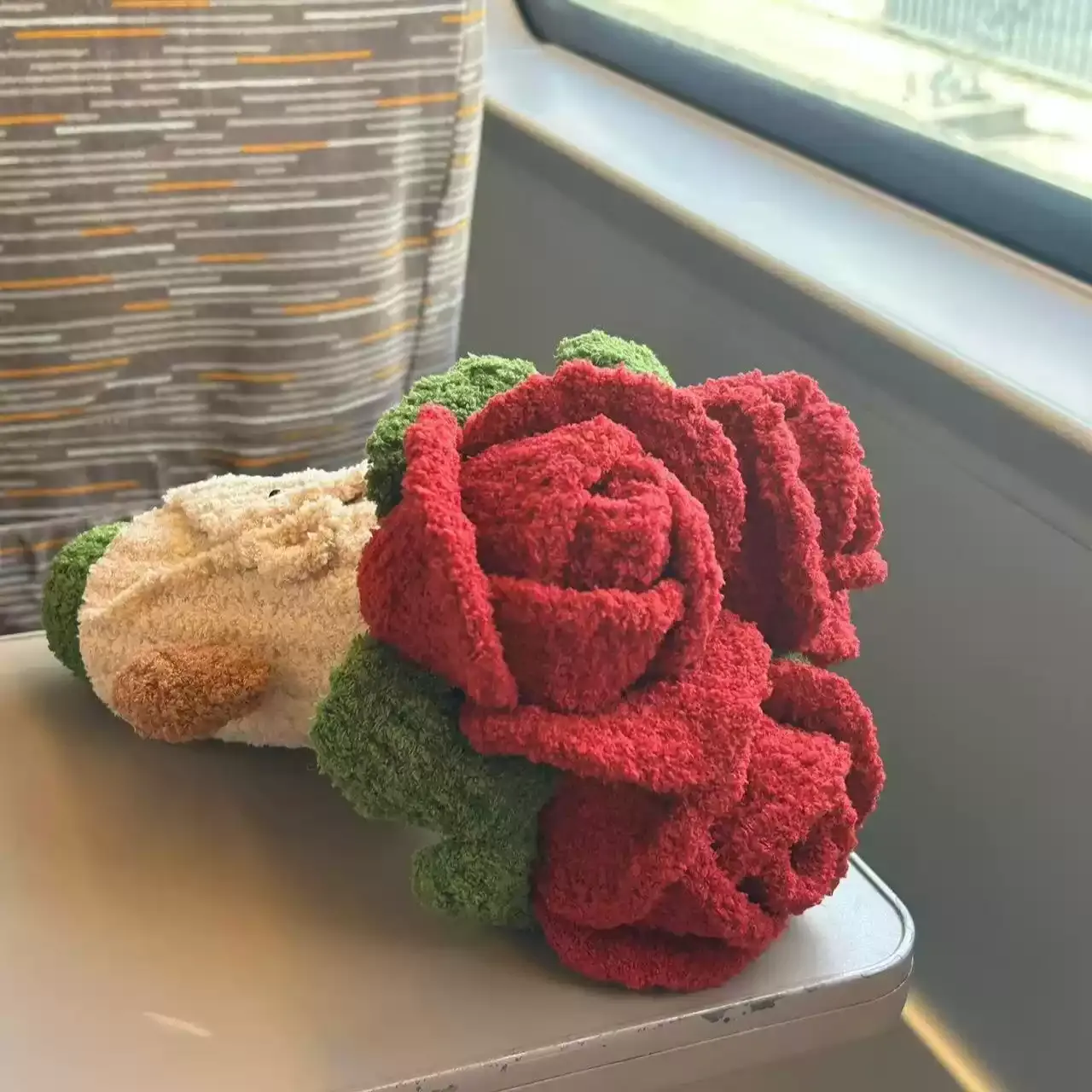 Crochet Diy Handmade Rose Bouquet Valentine's Day Knitting Material Package Wool Knitting Hand Bouquet Gift For Couples