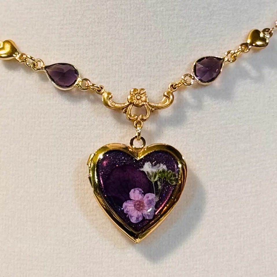 Custom Pressed Flower Birthstone Heart Necklace (Gold) 12 Months Real Dried Flower Resin Heart Pendant Necklace Vintage Botanical Gemstone Jewelry Birthday Gift for Her