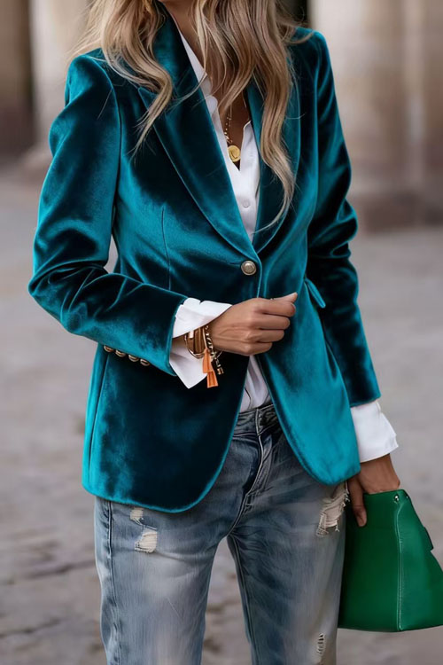 Kathiadress Elegant and slim-fitting velvet blazer