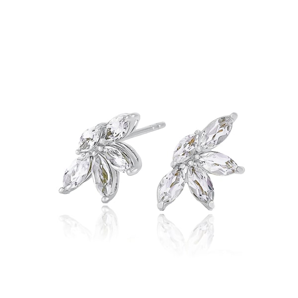 Classy Women Silver Flower Crystal Stud Earrings-DaoMao