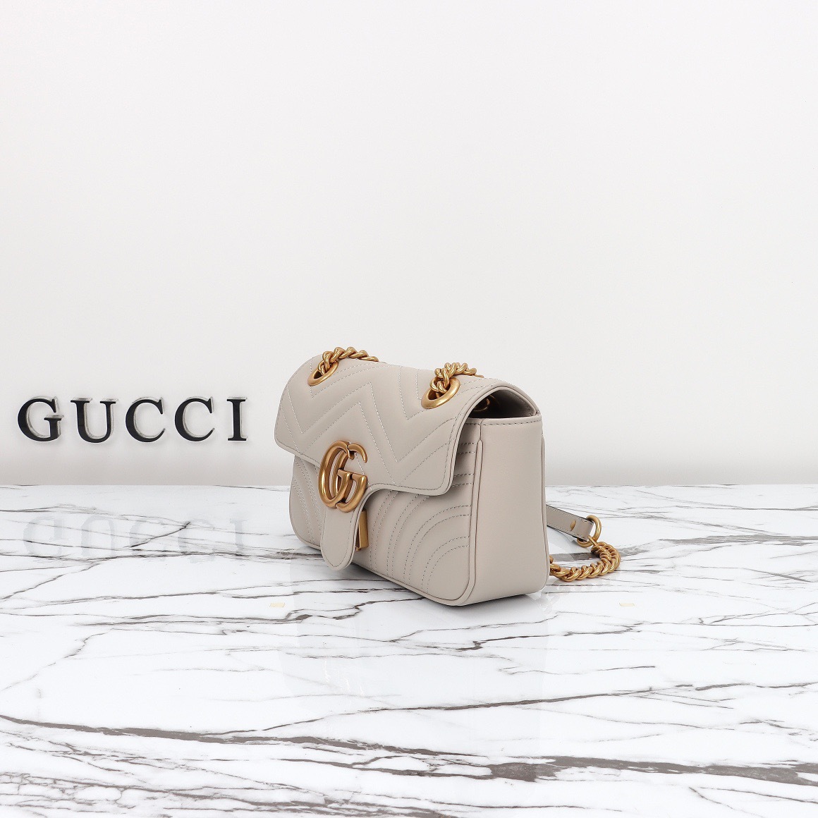 GG Marmont Small Shoulder Bag