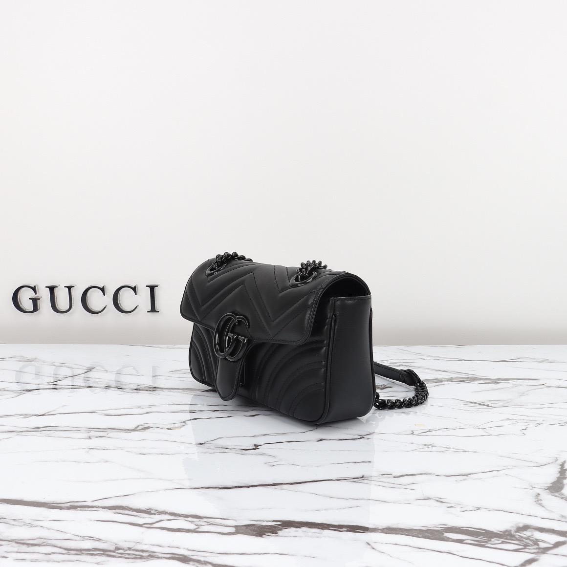 GG Marmont Small Shoulder Bag