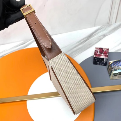 YSL LE 5 A 7 IN CANVAS AND LEATHER