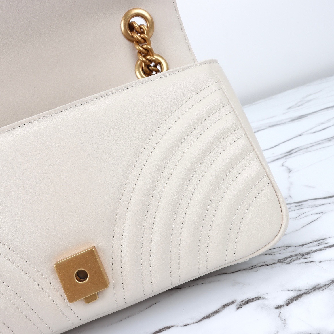 GG Marmont series medium shoulder bag