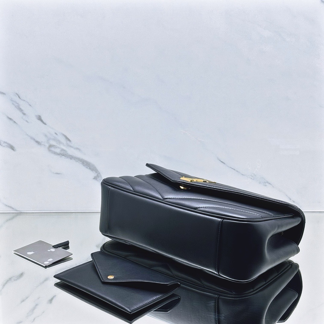 YSL LOULOU MEDIUM IN MATELASSE LAMBSKIN