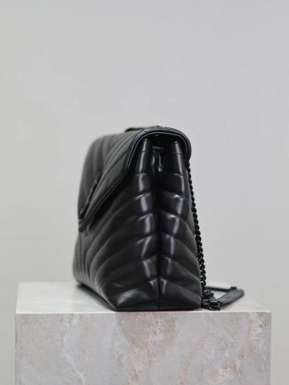 YSL LOULOU MEDIUM CHAIN BAG IN QUILTED "Y" LEATHER