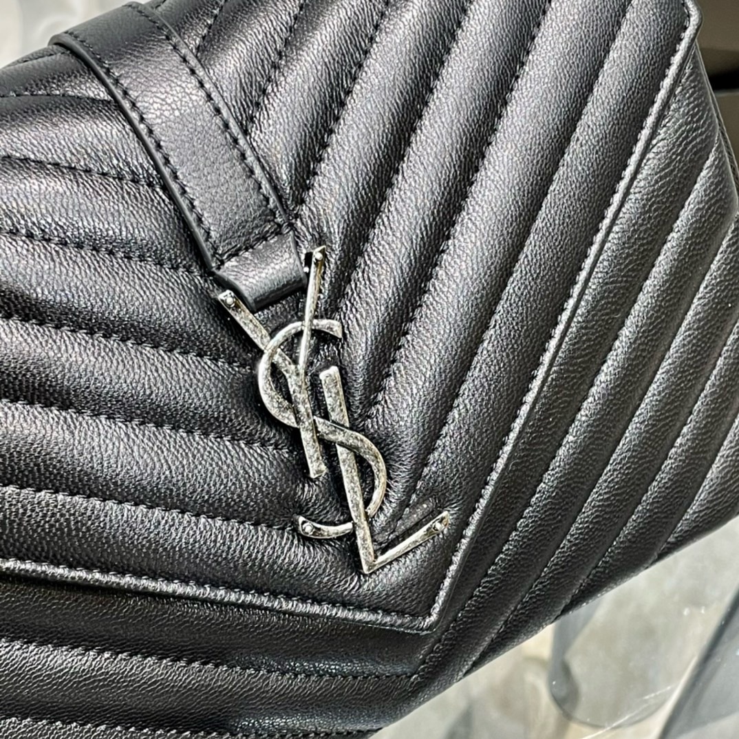 YSL COLLEGE MEDIUM IN QUILTED LEATHER