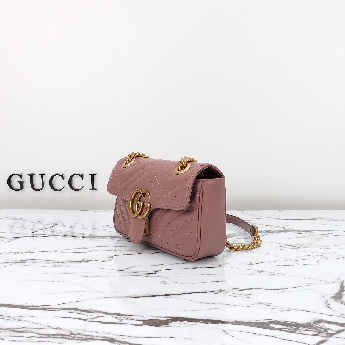 GG Marmont Small Shoulder Bag