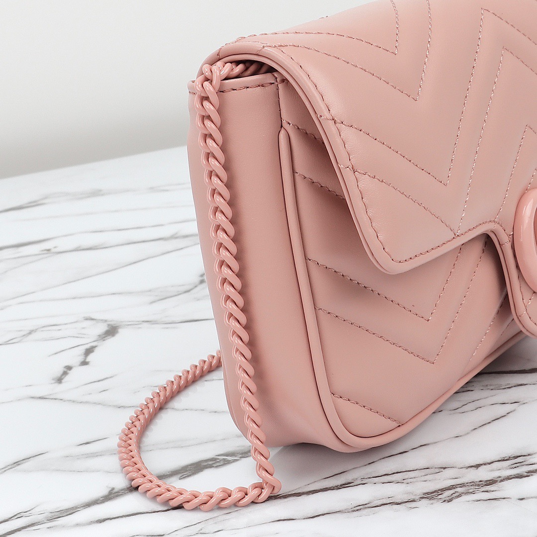 GG Marmont Small Shoulder Bag