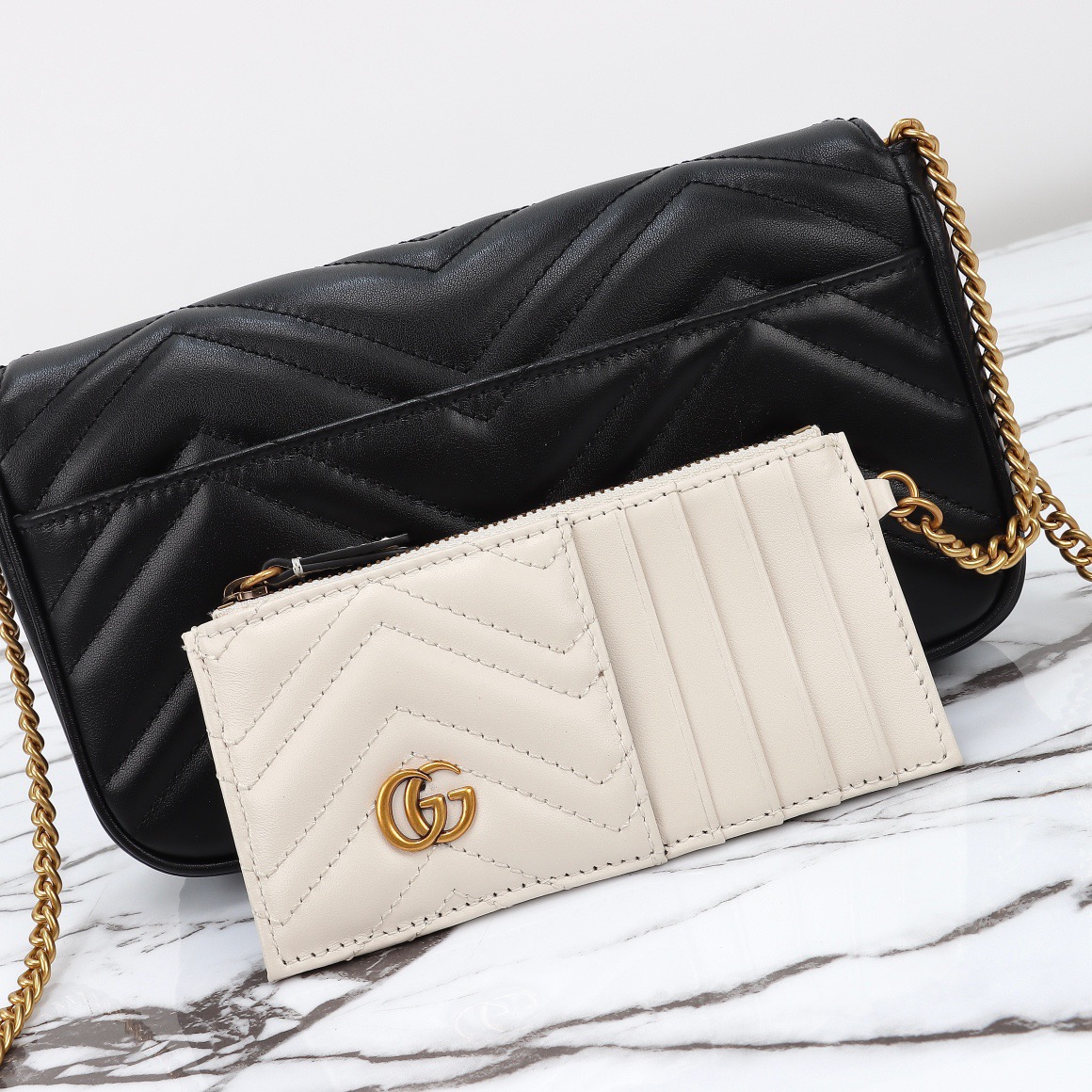 GG Marmont Small Shoulder Bag