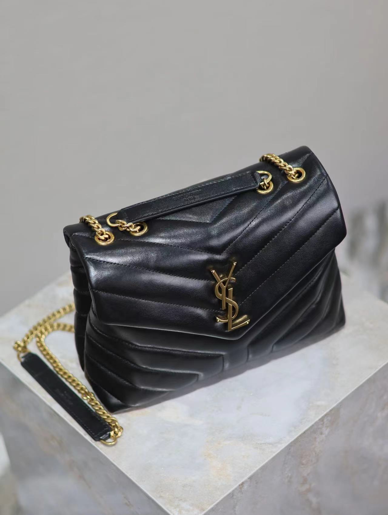 YSL LOULOU SMALL CHAIN BAG IN QUILTED "Y" LEATHER