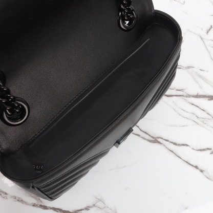 GG Marmont Small Shoulder Bag