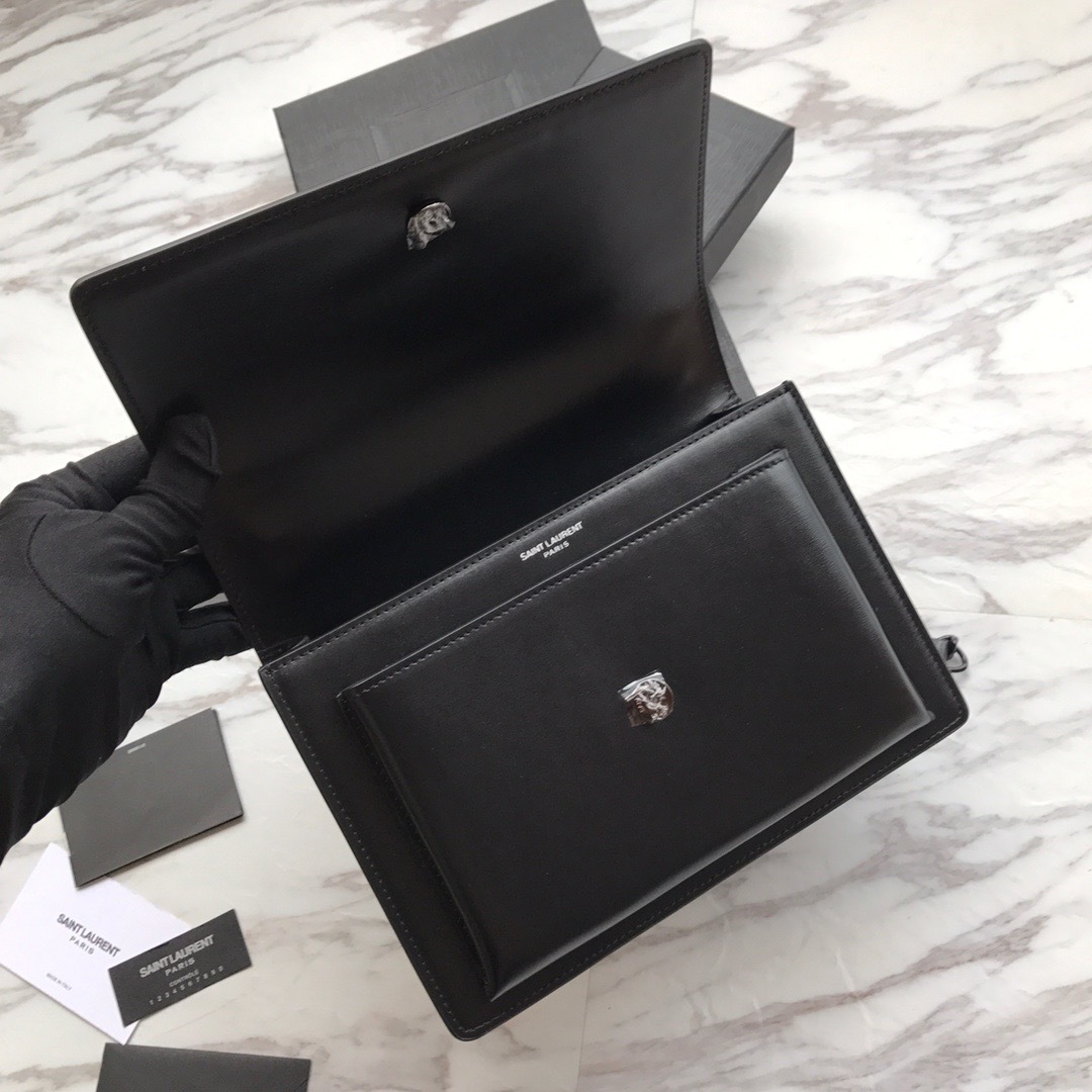 YSL SUNSET MEDIUM CHAIN BAG IN SMOOTH LEATHER