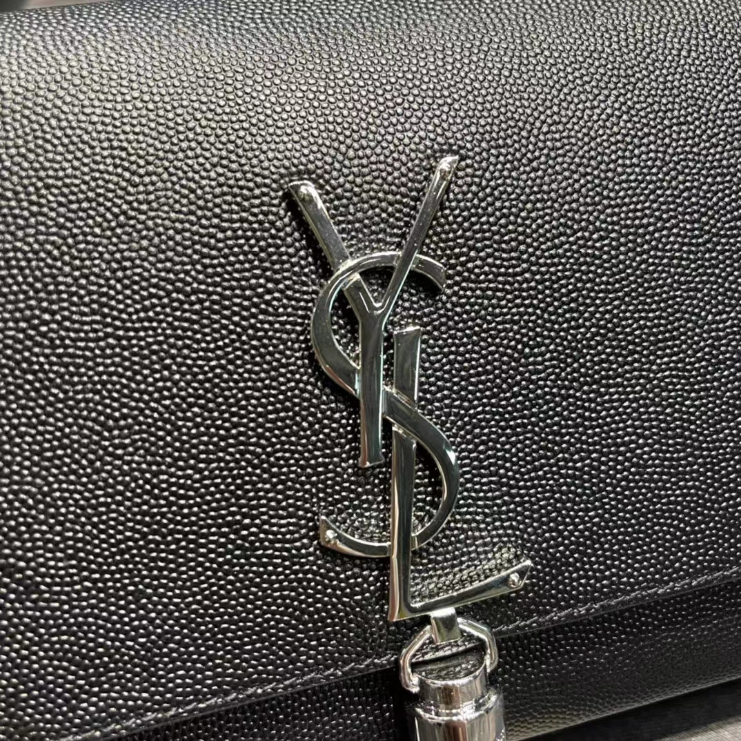 YSL KATE MEDIUM CHAIN BAG WITH TASSEL IN GRAIN DE POUDRE EMBOSSED LEATHER