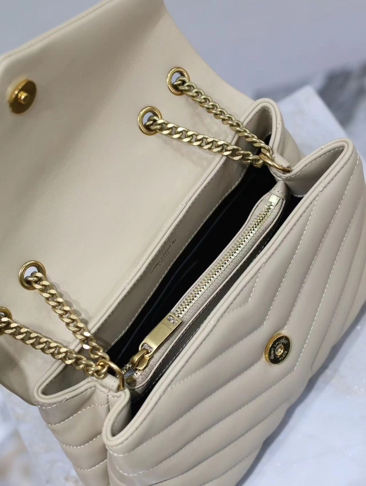 YSL LOULOU SMALL CHAIN BAG IN QUILTED "Y" LEATHER