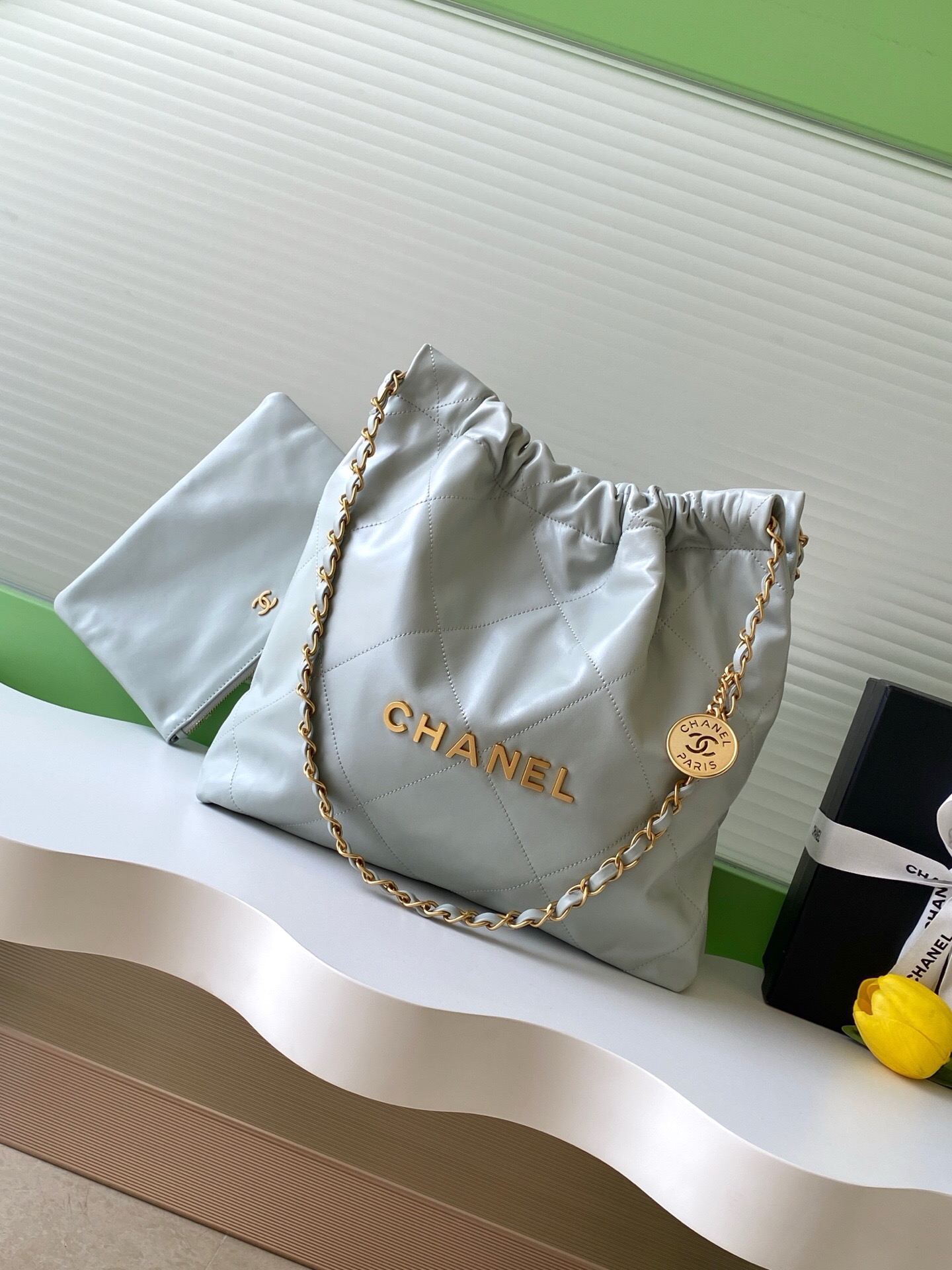 CHANEL 22 Small Handbag