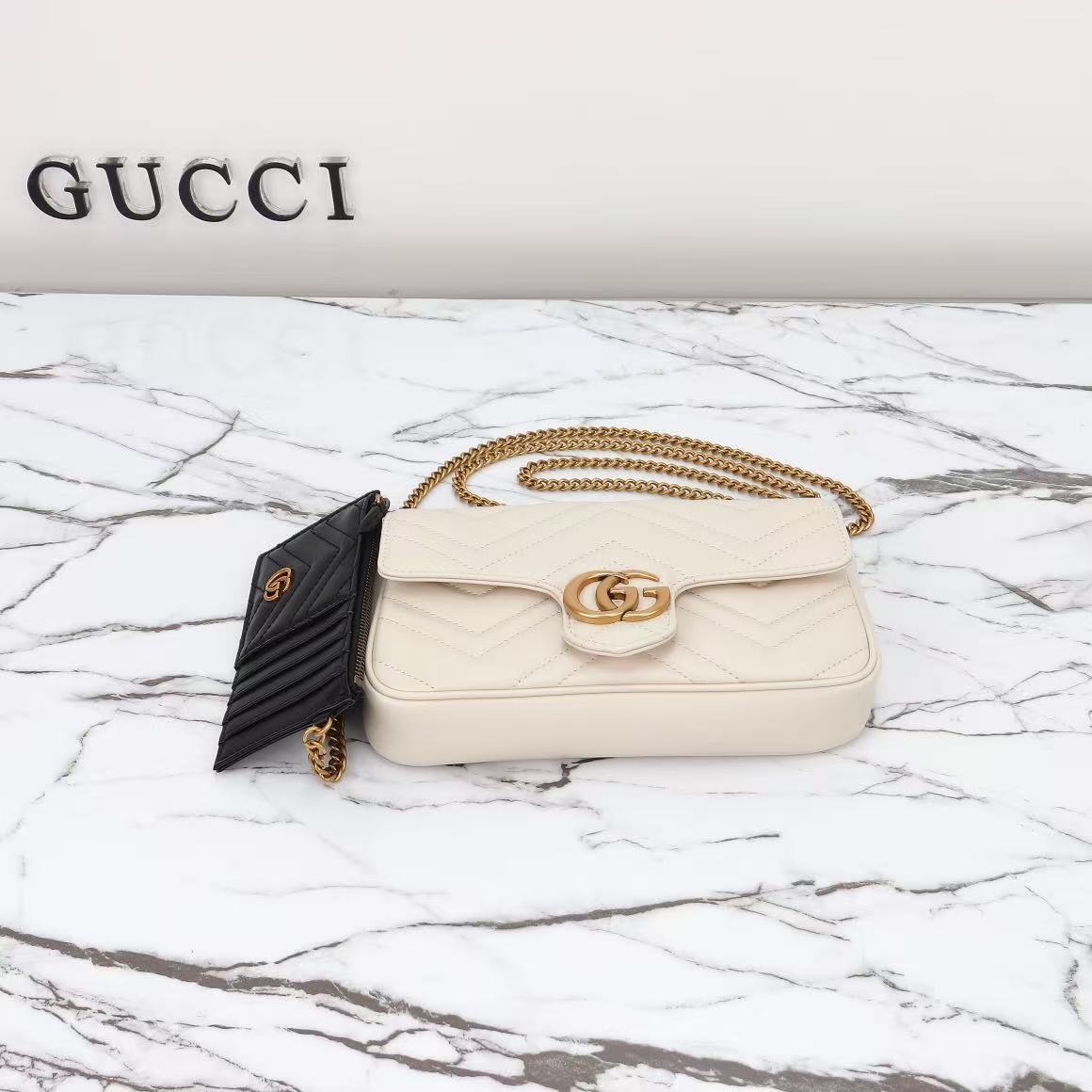 GG Marmont Small Shoulder Bag