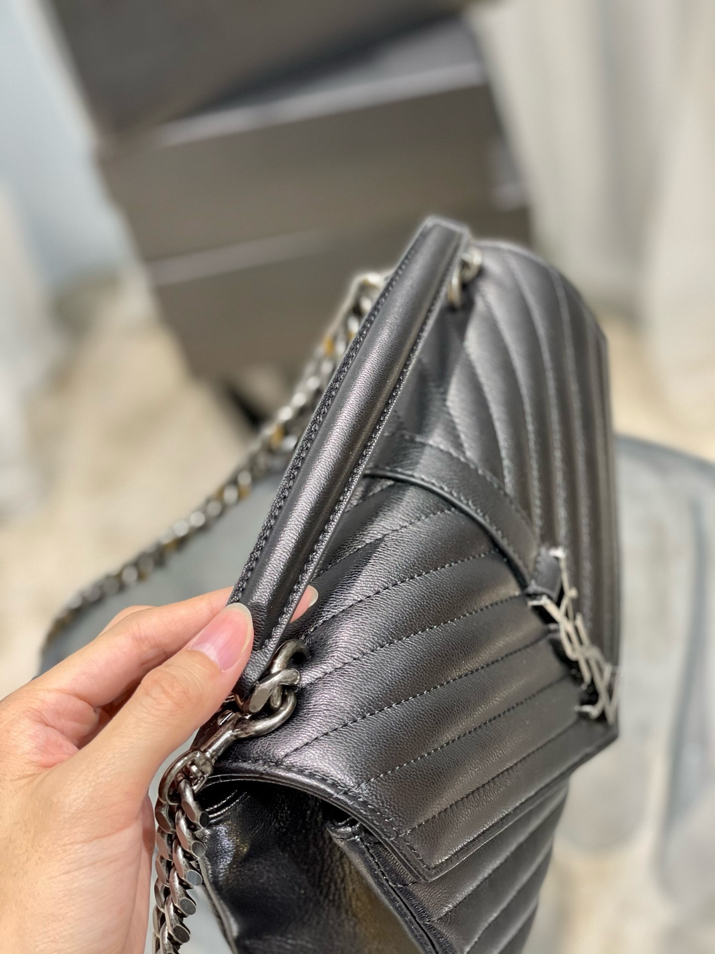 YSL COLLEGE MEDIUM IN QUILTED LEATHER