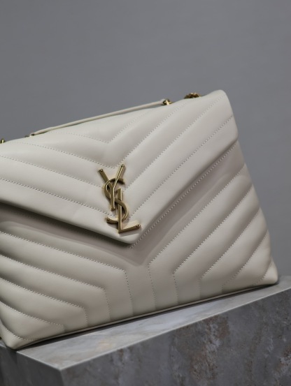 YSL LOULOU MEDIUM CHAIN BAG IN QUILTED "Y" LEATHER
