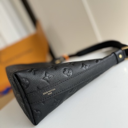 LV  Sac Sport