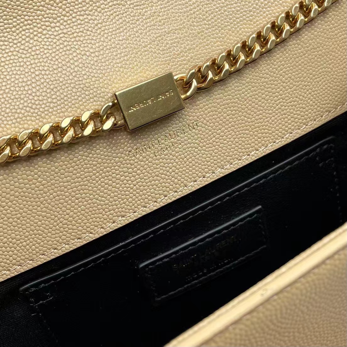 YSL Kate Medium In Grain Poudre embossed Leather Bag