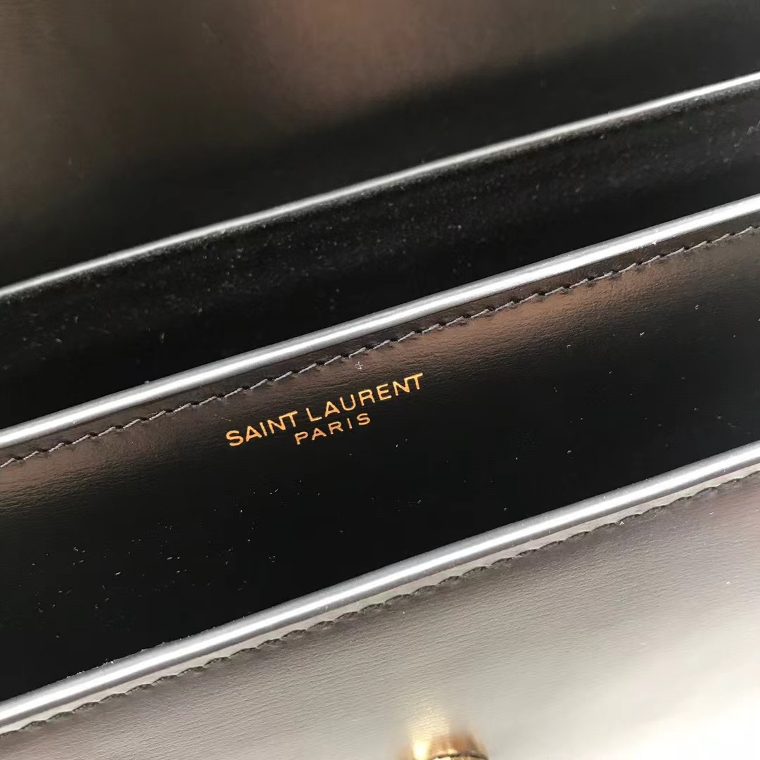 YSL SUNSET MEDIUM CHAIN BAG IN SMOOTH LEATHER
