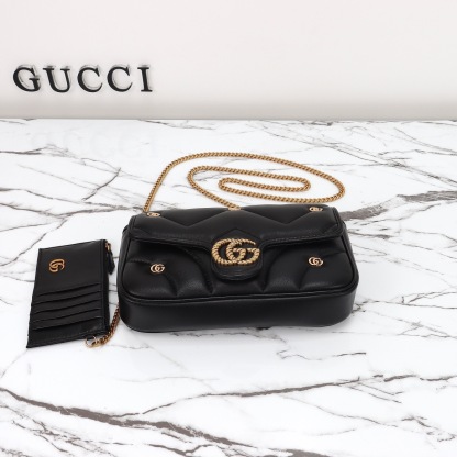 GG Marmont Small Shoulder Bag (with Card Holder)