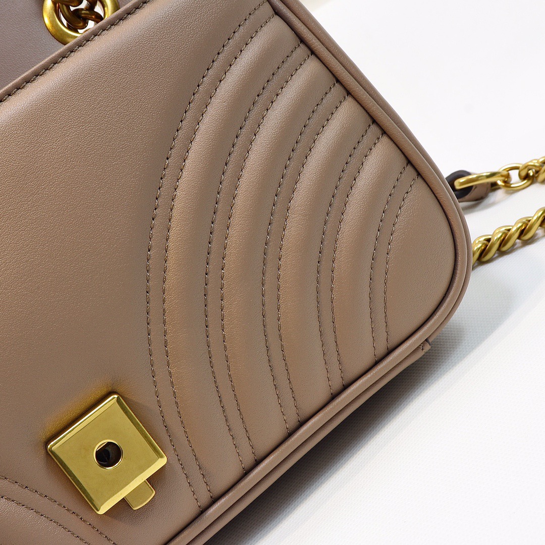 GG Marmont series medium shoulder bag