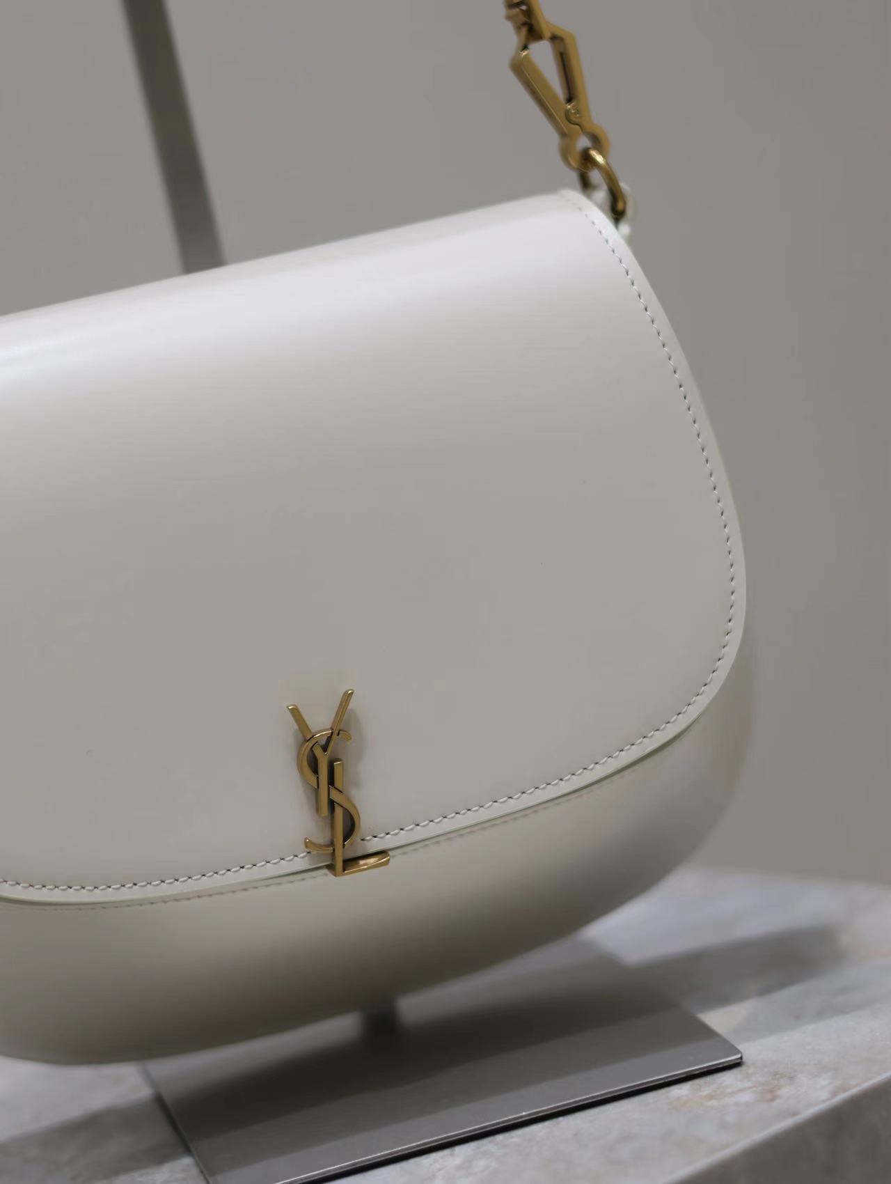 VOLTAIRE TOP HANDLE IN BOX SAINT LAURENT