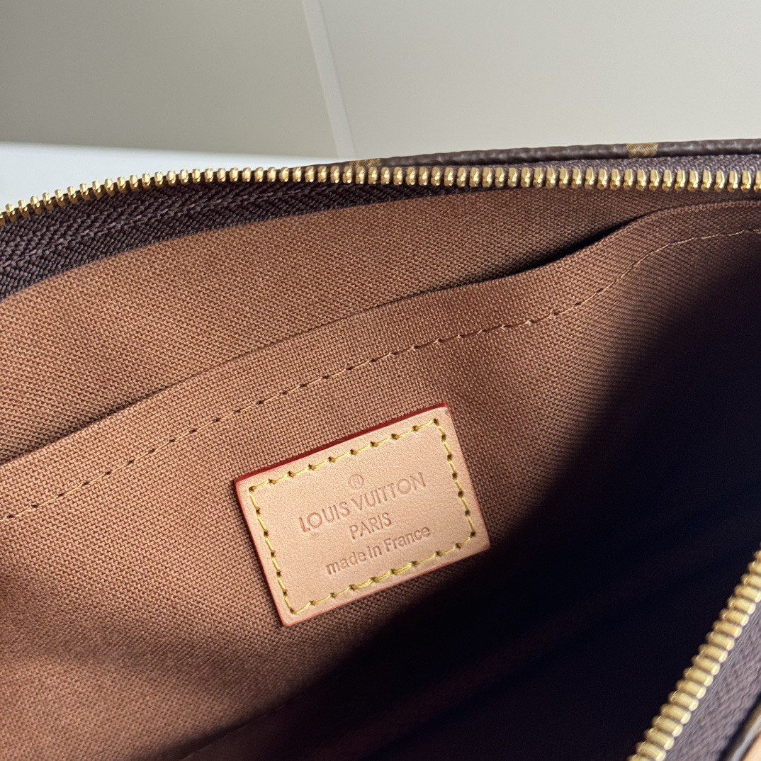 LV Multi Pochette Accessoires