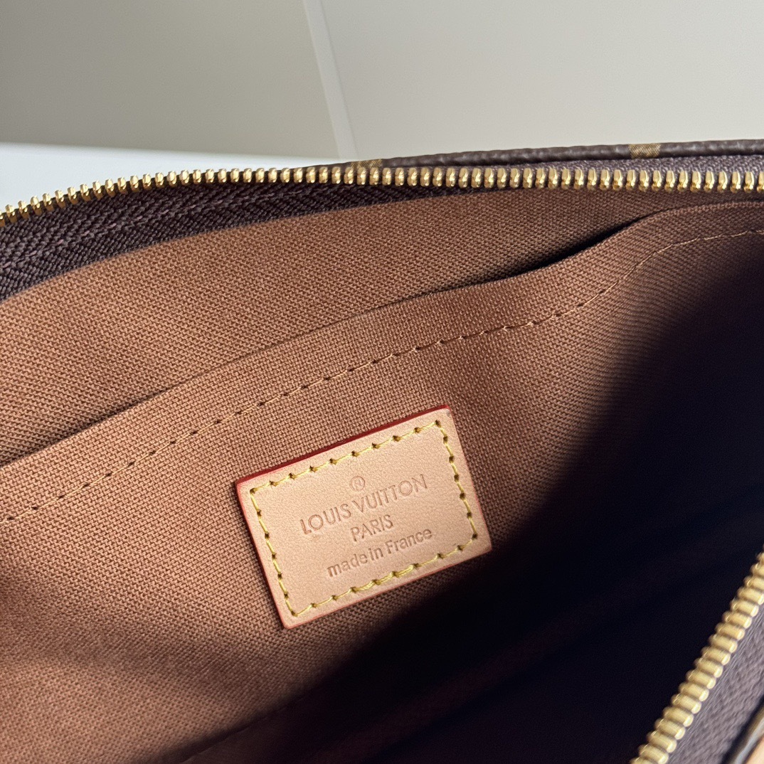 LV Multi Pochette Accessoires