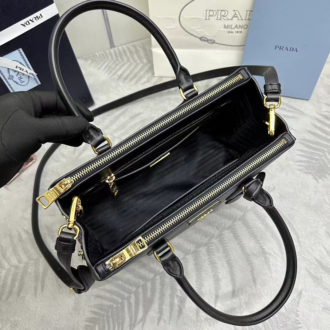 Medium Prada Galleria Saffiano leather bag