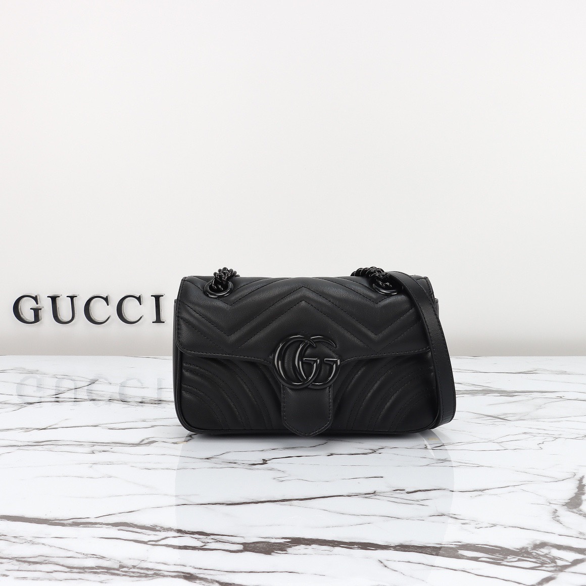 GG Marmont Small Shoulder Bag
