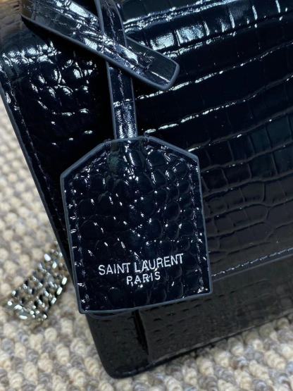 YSL SUNSET MEDIUM CHAIN BAG IN CROCODILE-EMBOSSED SHINY LEATHER