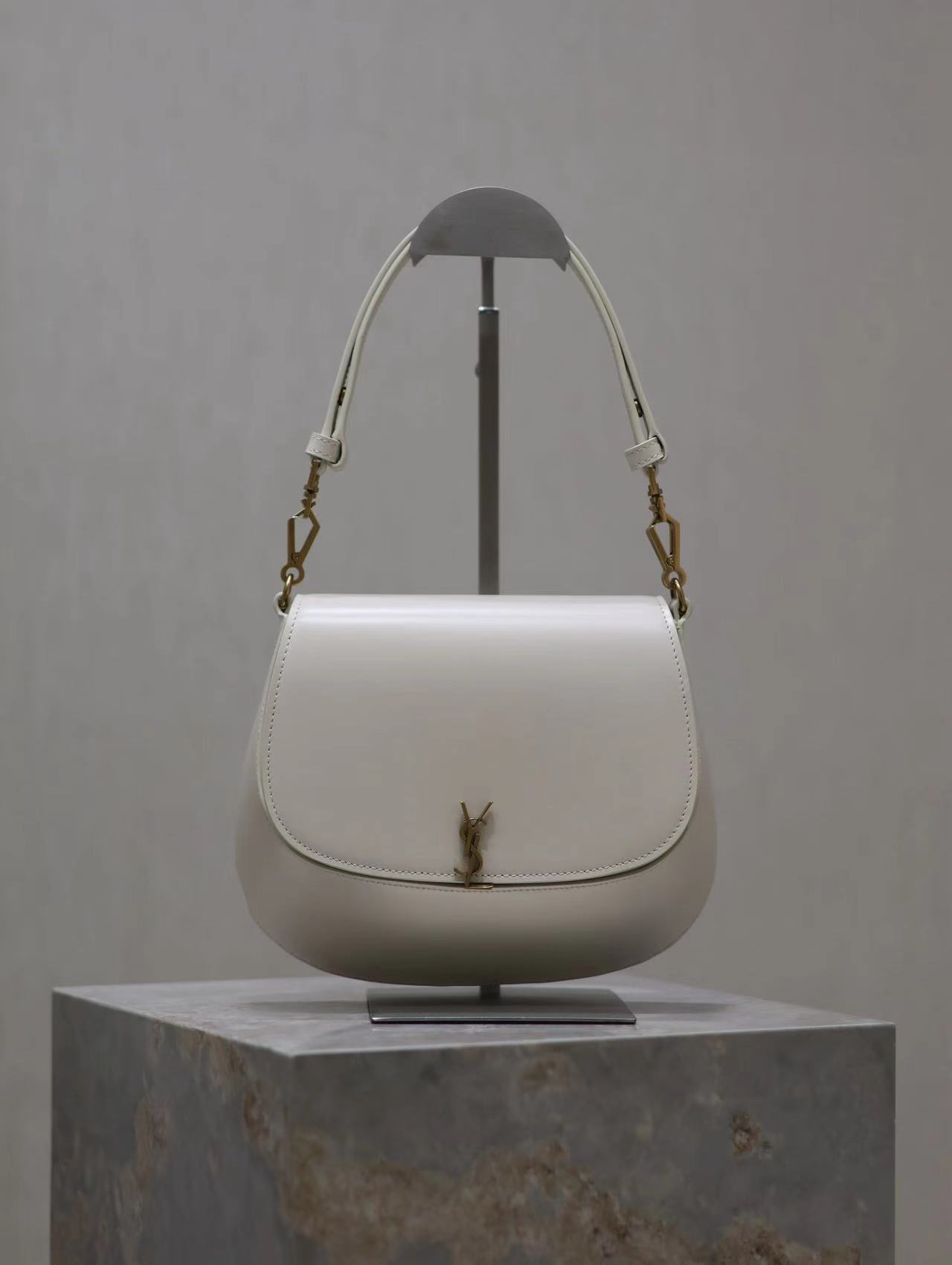 VOLTAIRE TOP HANDLE IN BOX SAINT LAURENT