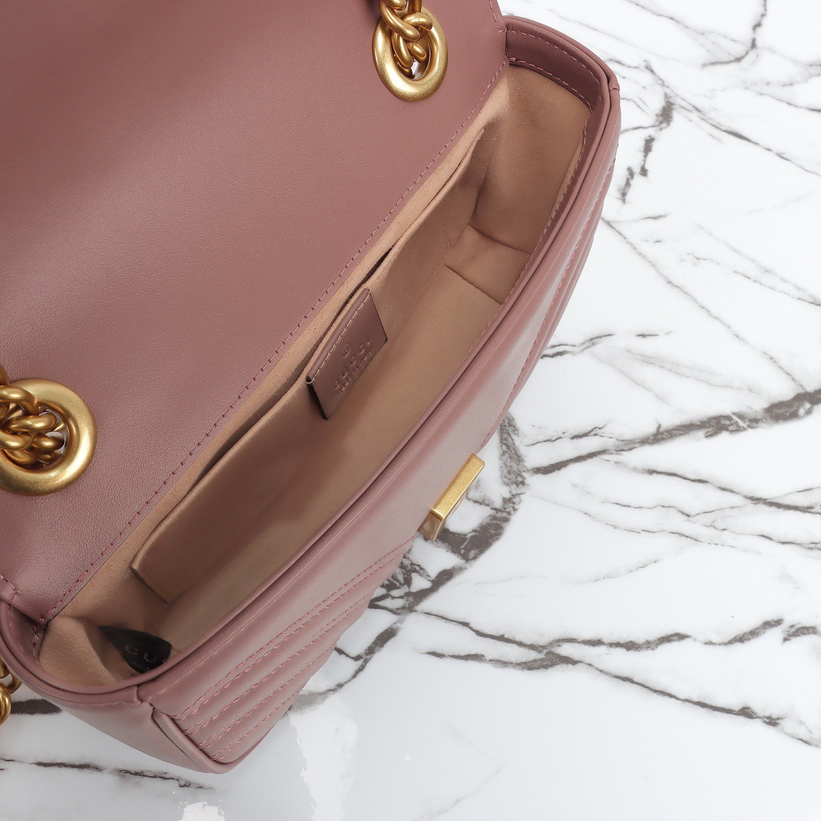 GG Marmont Small Shoulder Bag