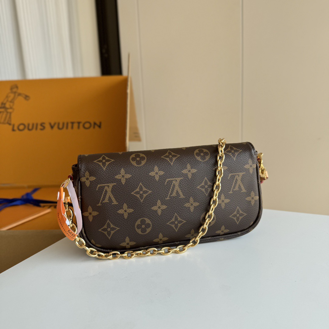LV Wallet on Chain Ivy