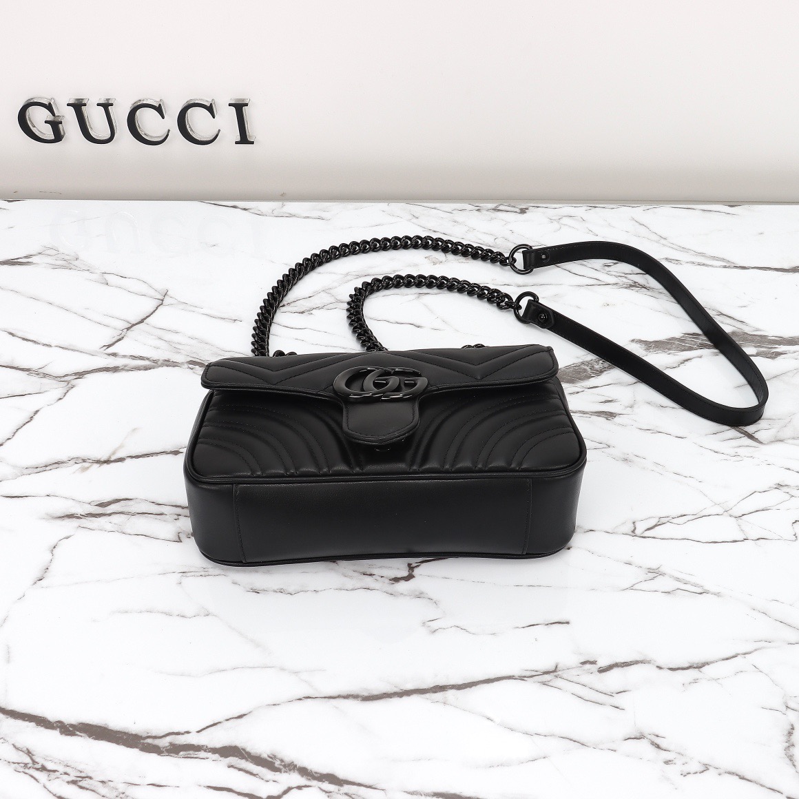GG Marmont Small Shoulder Bag