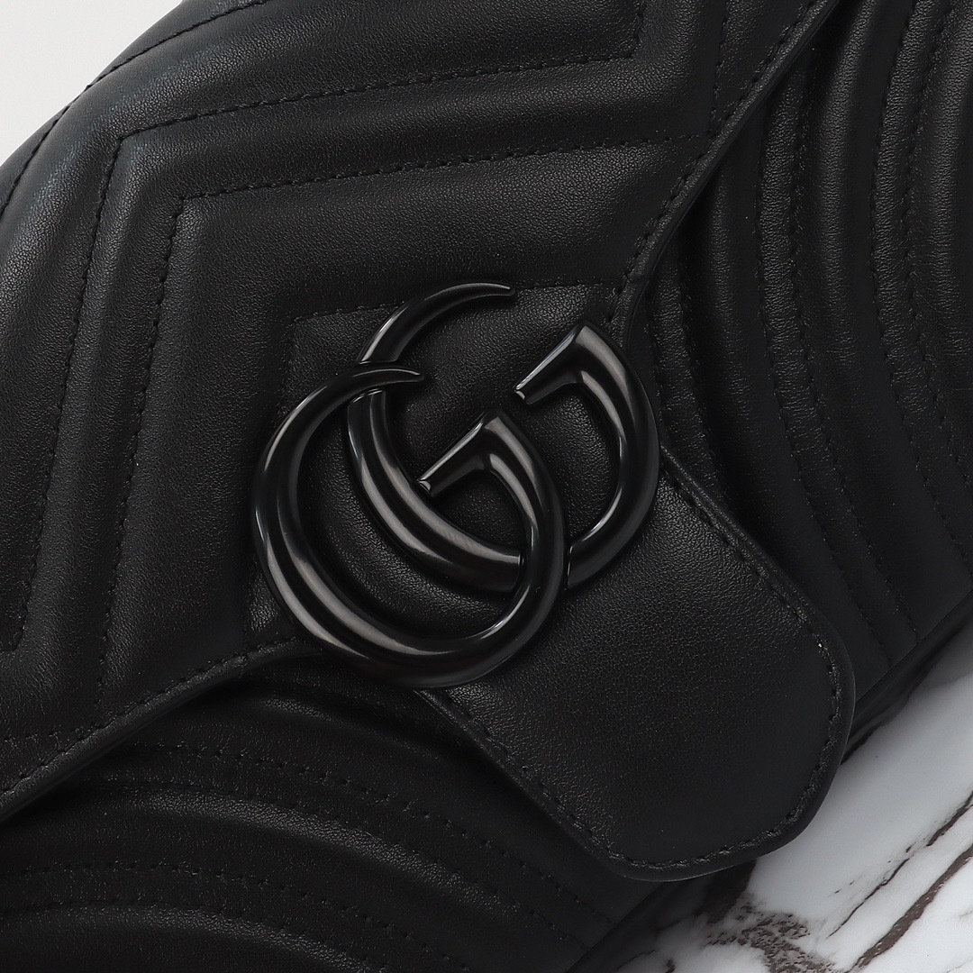 GG Marmont series medium shoulder bag