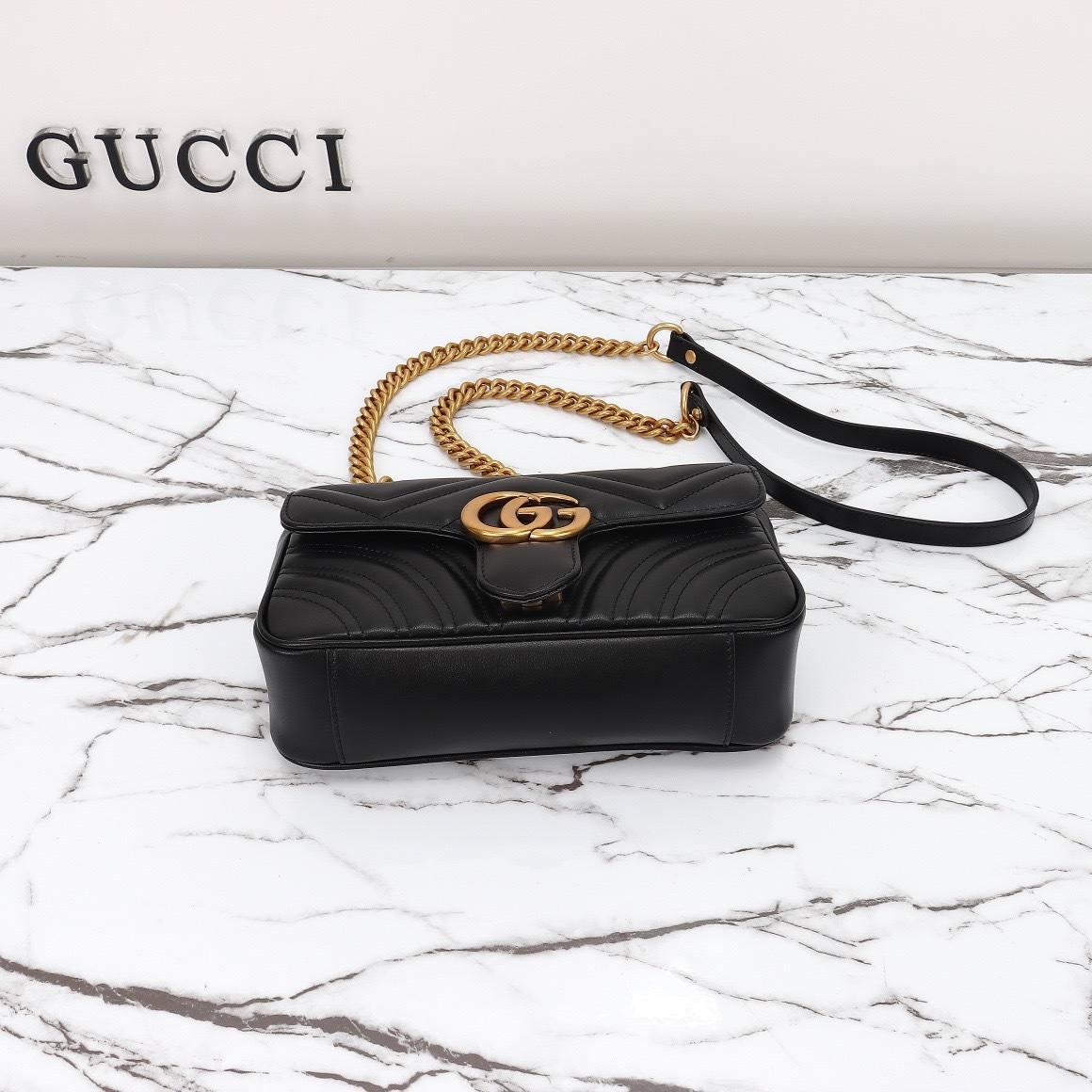 GG Marmont Small Shoulder Bag