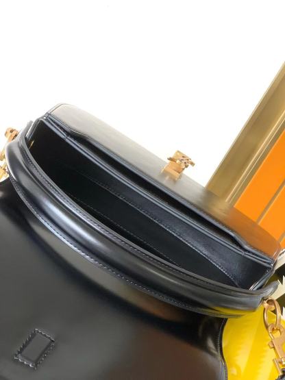 VOLTAIRE IN BOX SAINT LAURENT