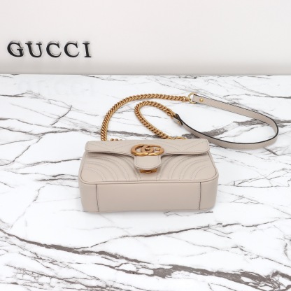 GG Marmont Small Shoulder Bag
