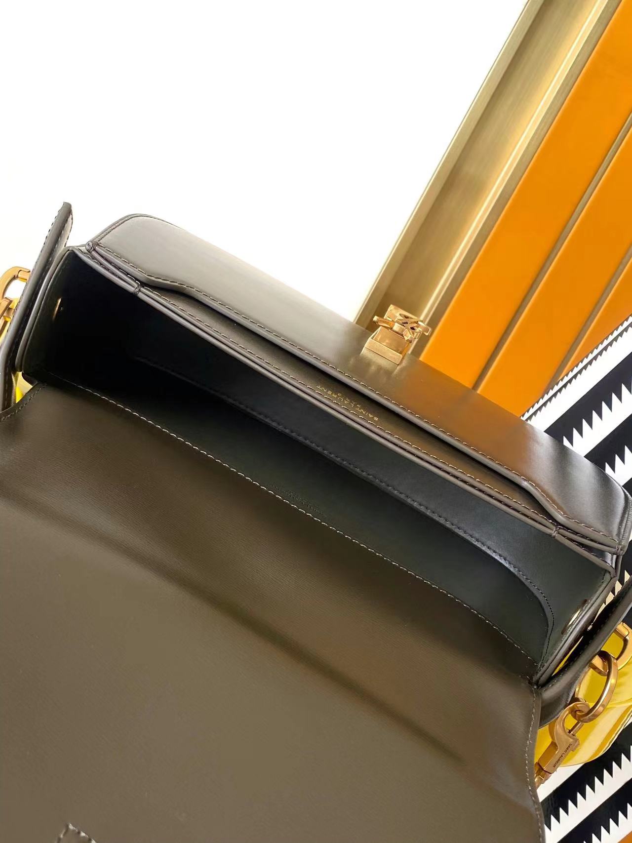 VOLTAIRE IN BOX SAINT LAURENT