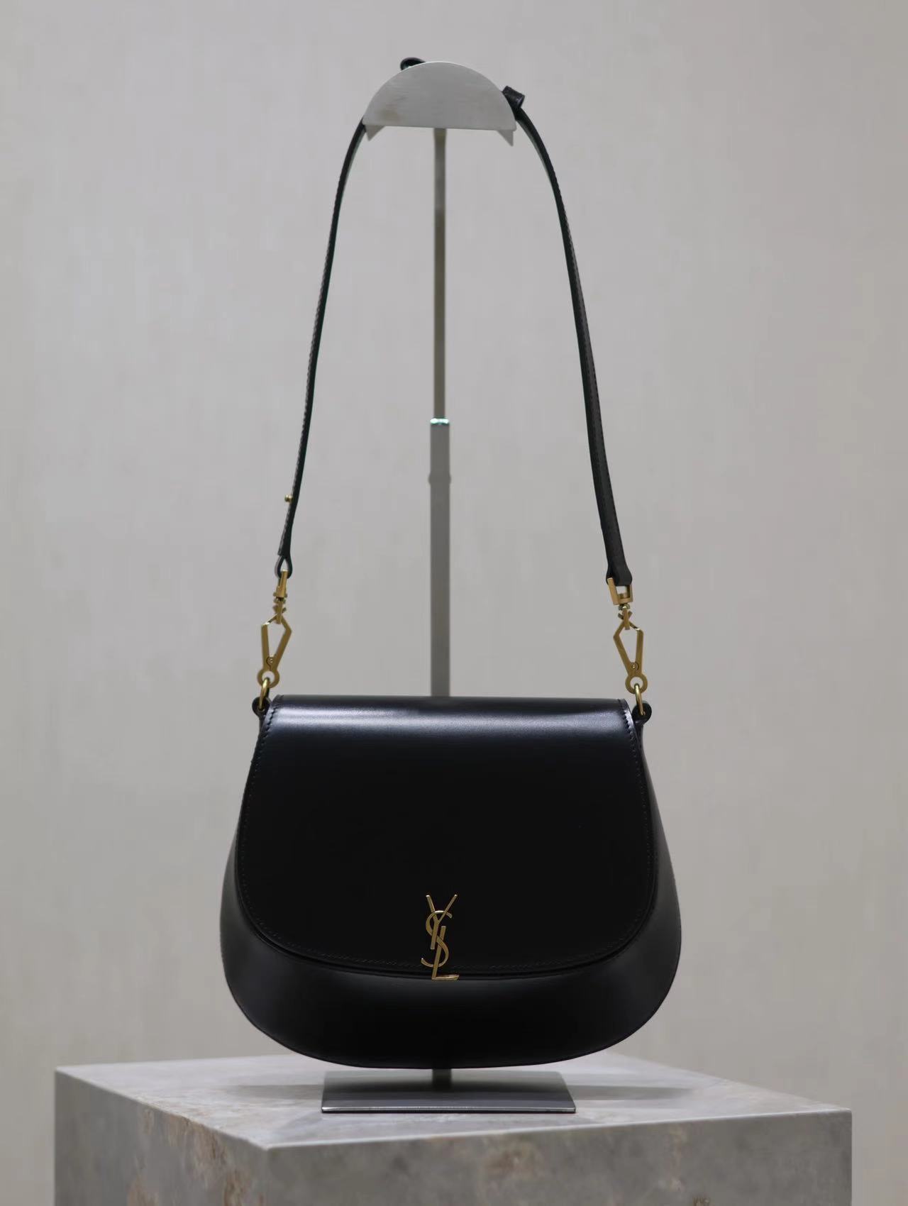 VOLTAIRE TOP HANDLE IN BOX SAINT LAURENT