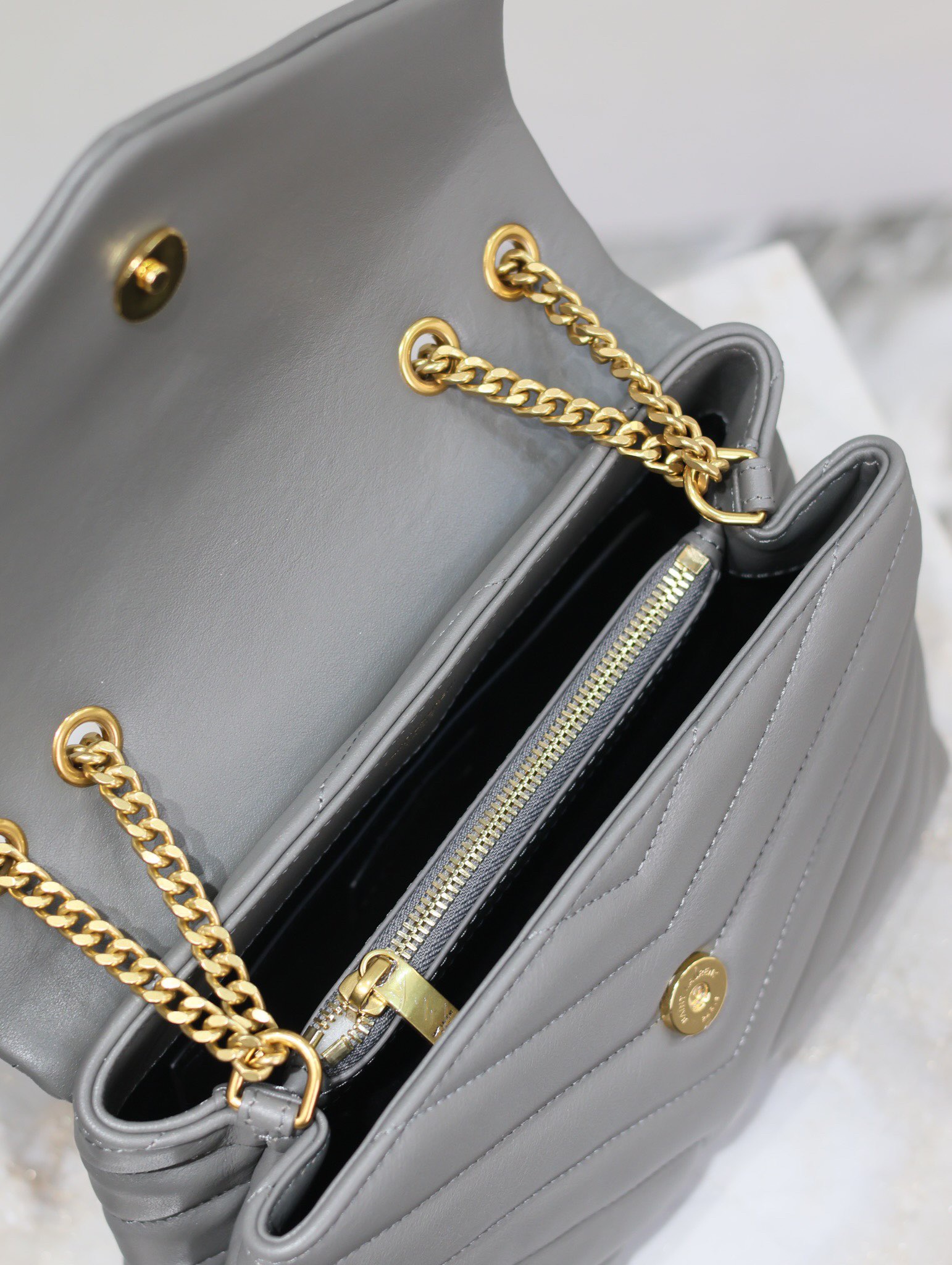 YSL LOULOU SMALL CHAIN BAG IN QUILTED "Y" LEATHER