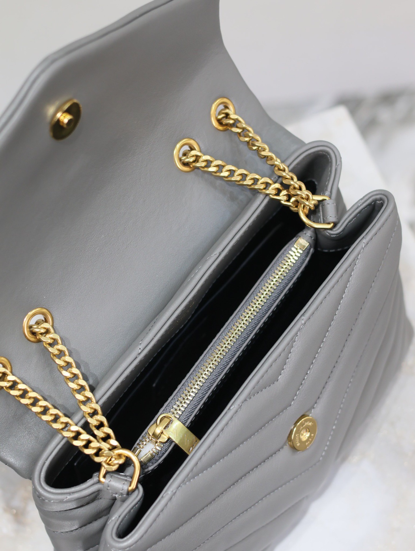 YSL LOULOU SMALL CHAIN BAG IN QUILTED "Y" LEATHER