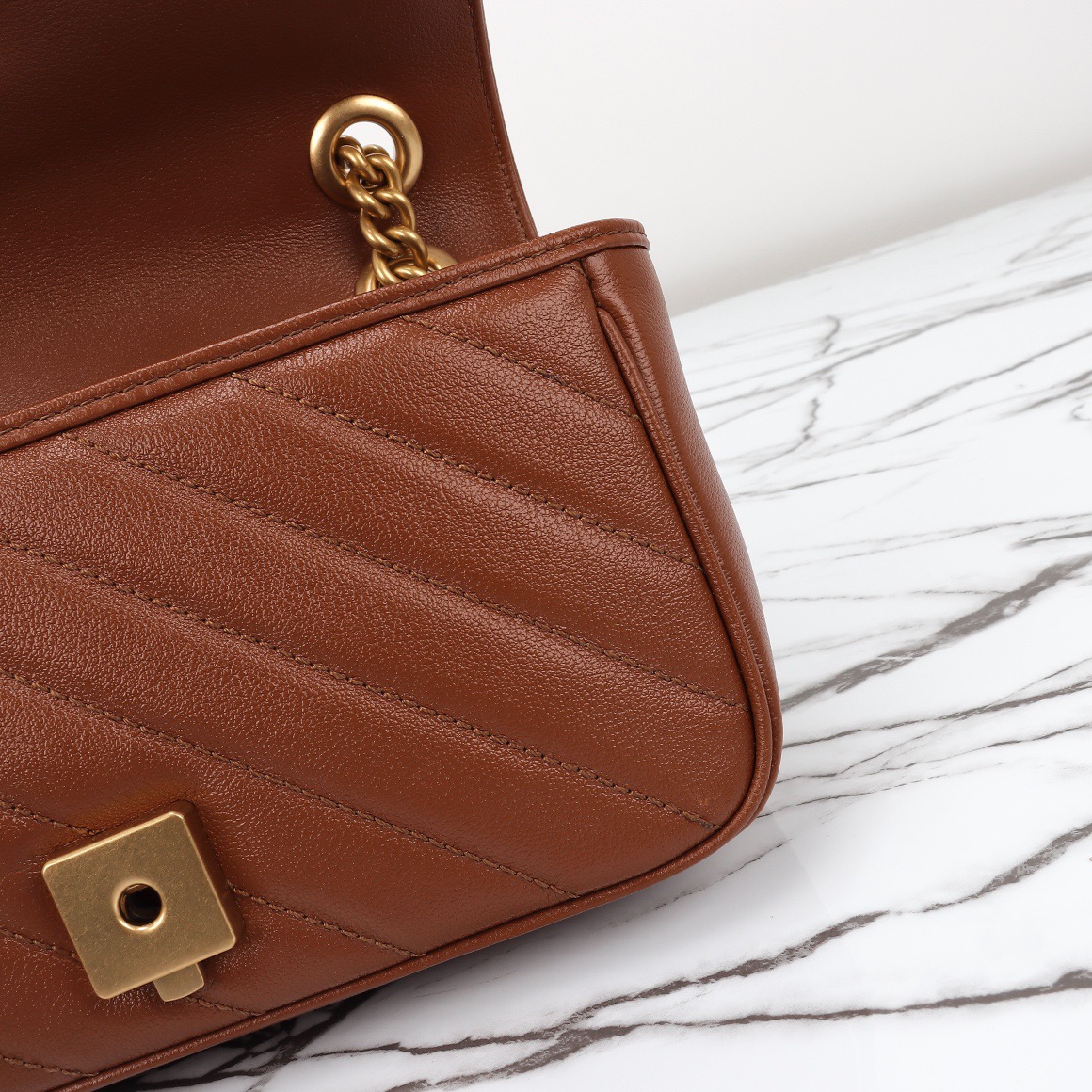 GG Marmont Small Shoulder Bag