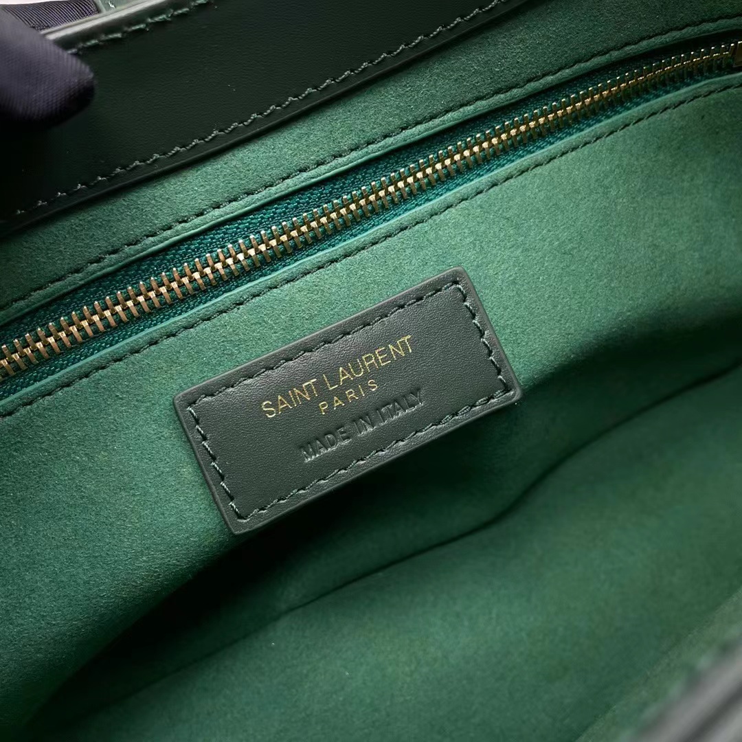 YSL LE 5 À 7 IN SMOOTH LEATHER