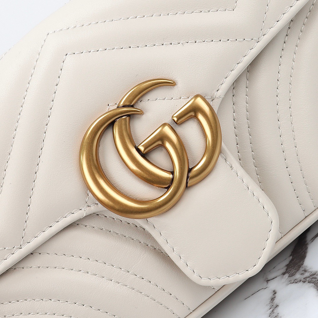 GG Marmont Small Shoulder Bag