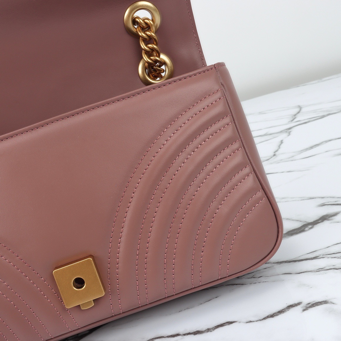 GG Marmont series medium shoulder bag
